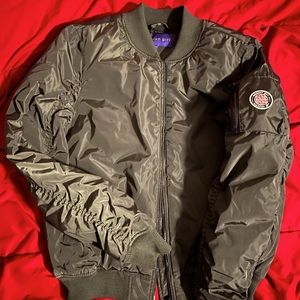 NEW WITH TAGS - Women’s/Junior’s (LARGE) Madden Girl Mid-Weight Olive Green Coat